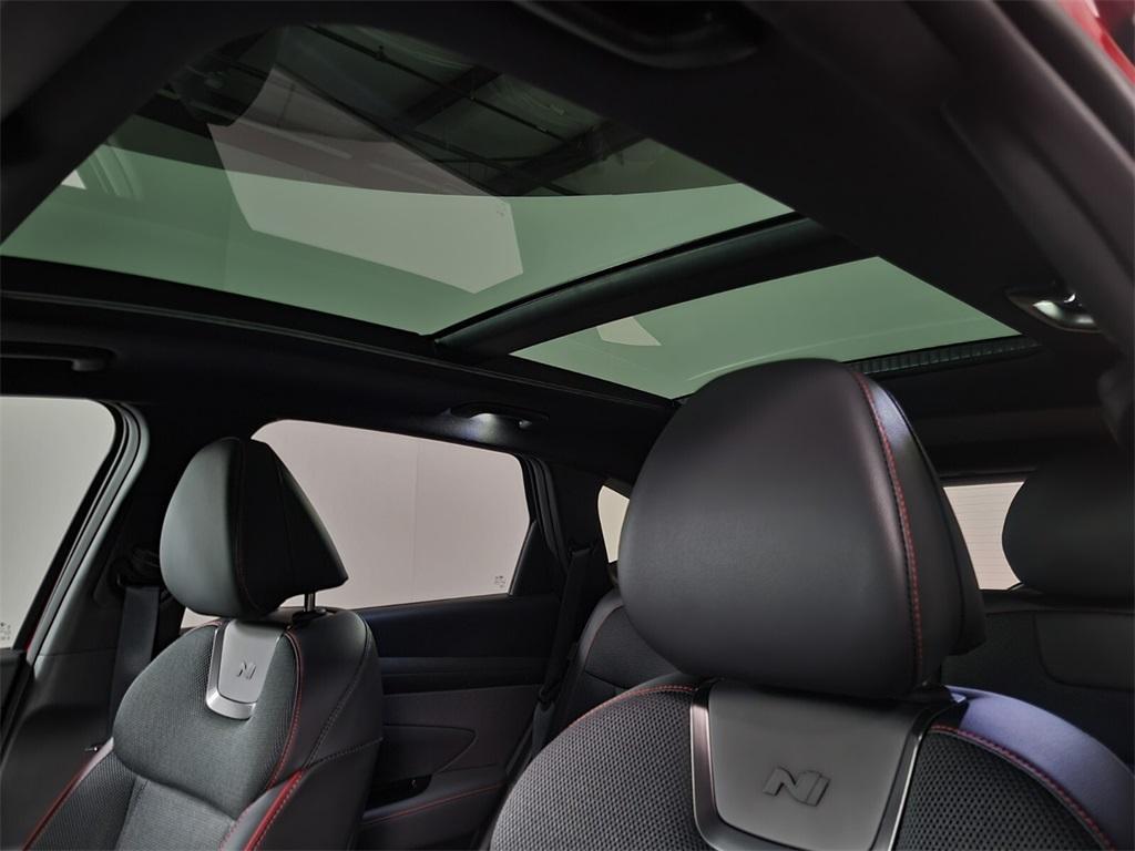 new 2025 Hyundai TUCSON Hybrid car, priced at $37,981