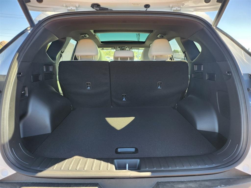 new 2025 Hyundai TUCSON Hybrid car, priced at $41,723