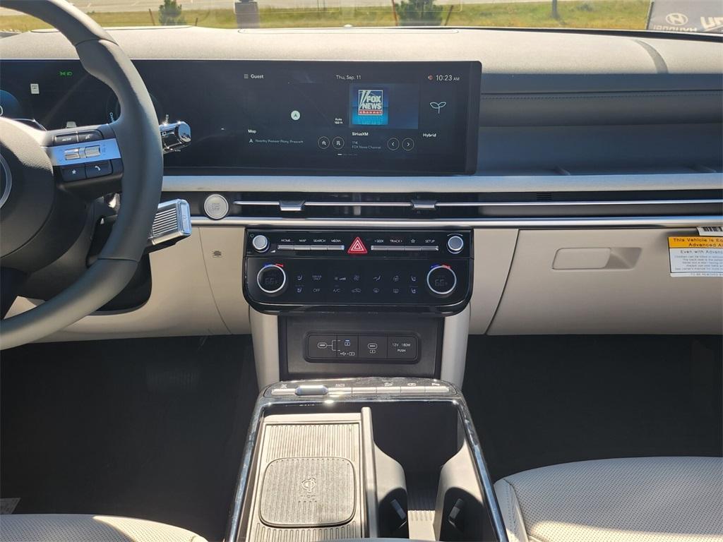 new 2025 Hyundai TUCSON Hybrid car, priced at $38,881