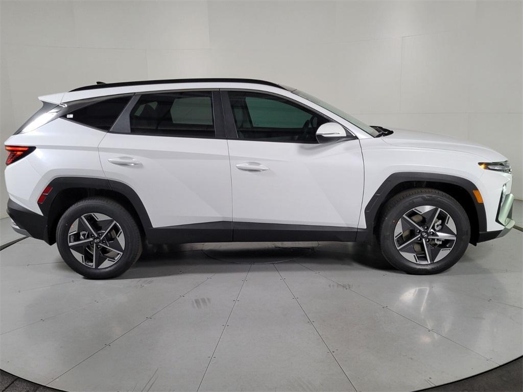 new 2025 Hyundai Tucson Hybrid car, priced at $37,946