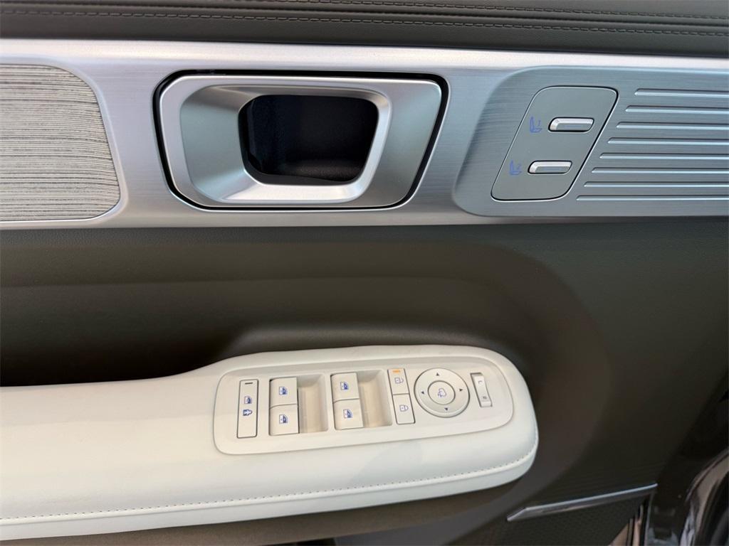 new 2025 Hyundai SANTA FE HEV car, priced at $48,793