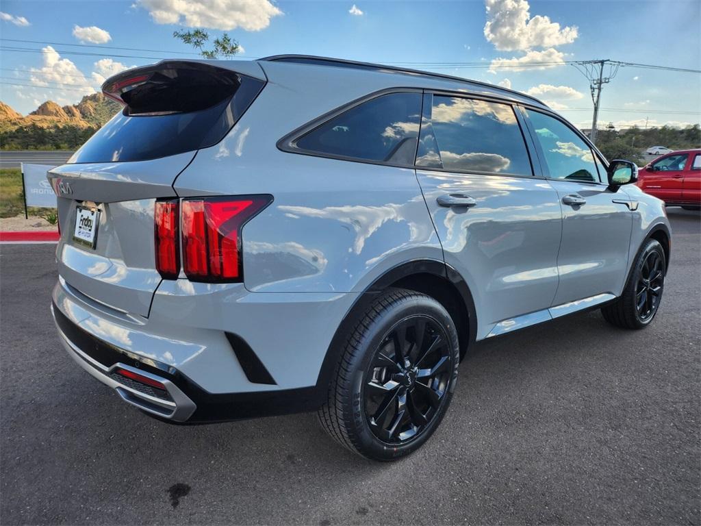 used 2023 Kia Sorento car, priced at $29,528