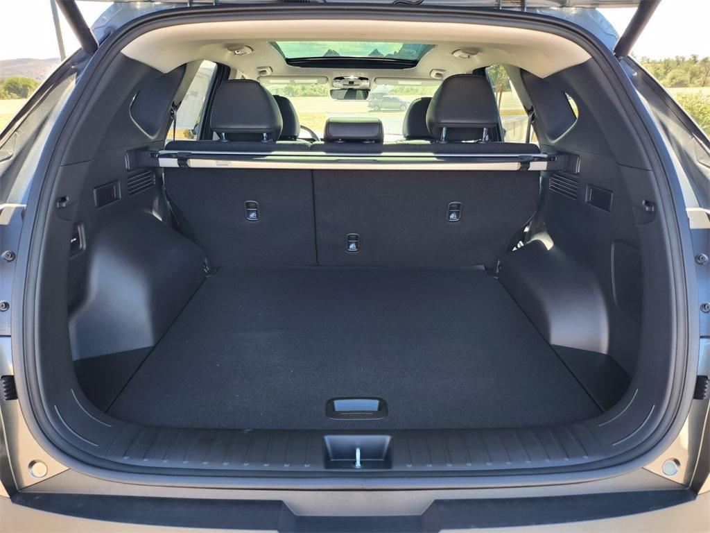 new 2025 Hyundai TUCSON Hybrid car, priced at $39,797