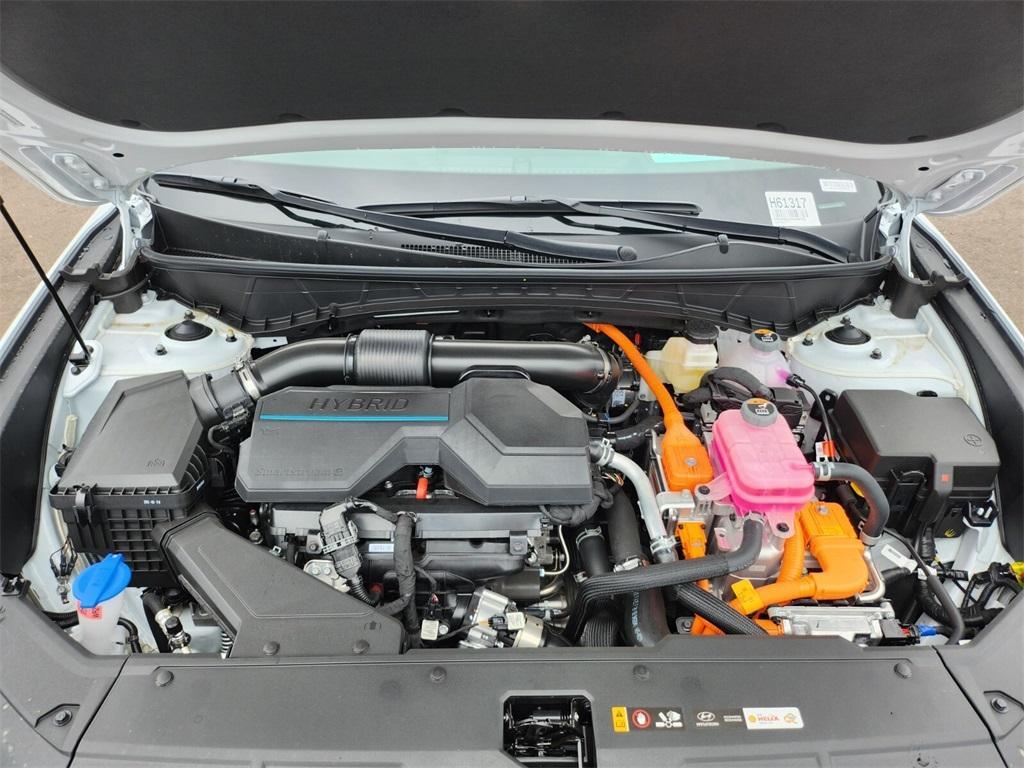 new 2025 Hyundai TUCSON Hybrid car, priced at $40,047