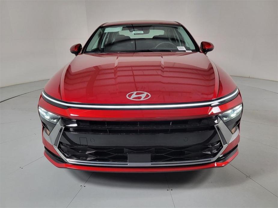 new 2025 Hyundai Sonata Hybrid car, priced at $33,175