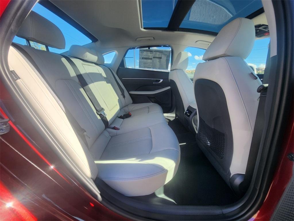 new 2025 Hyundai Sonata Hybrid car, priced at $36,693