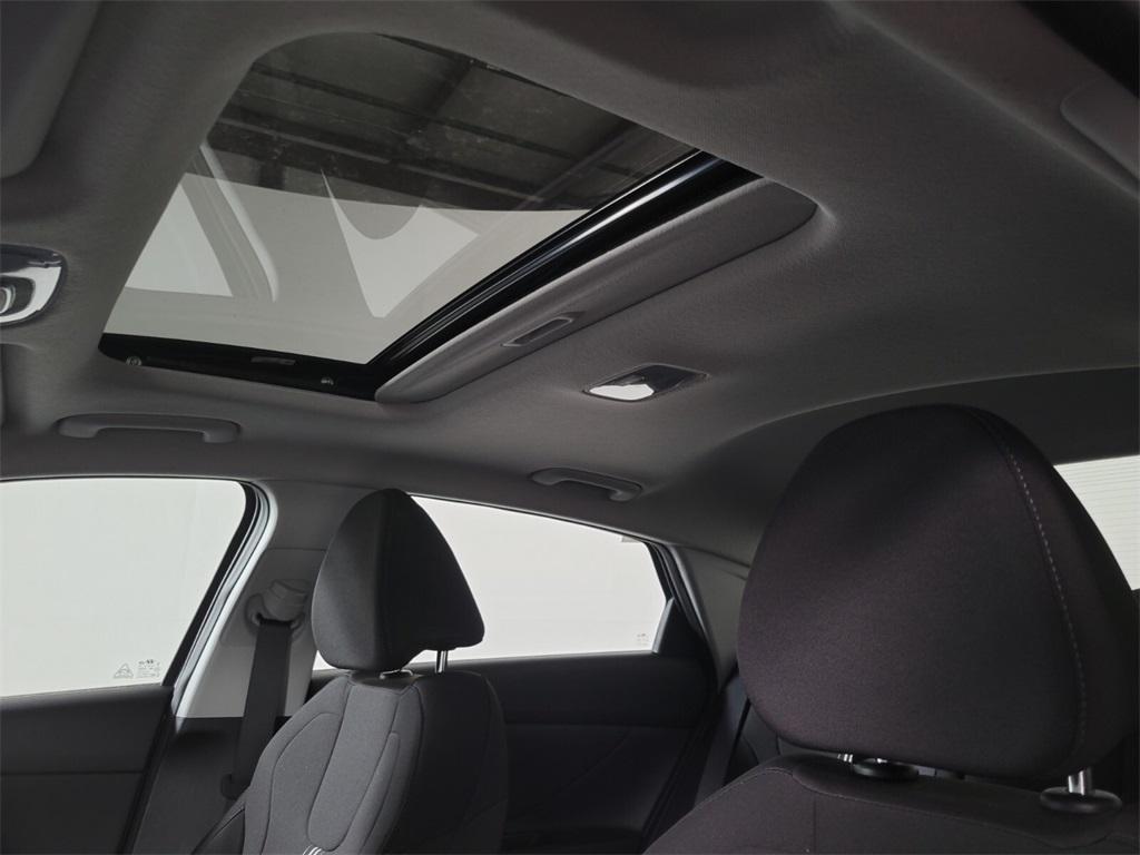 new 2025 Hyundai Elantra car, priced at $24,404