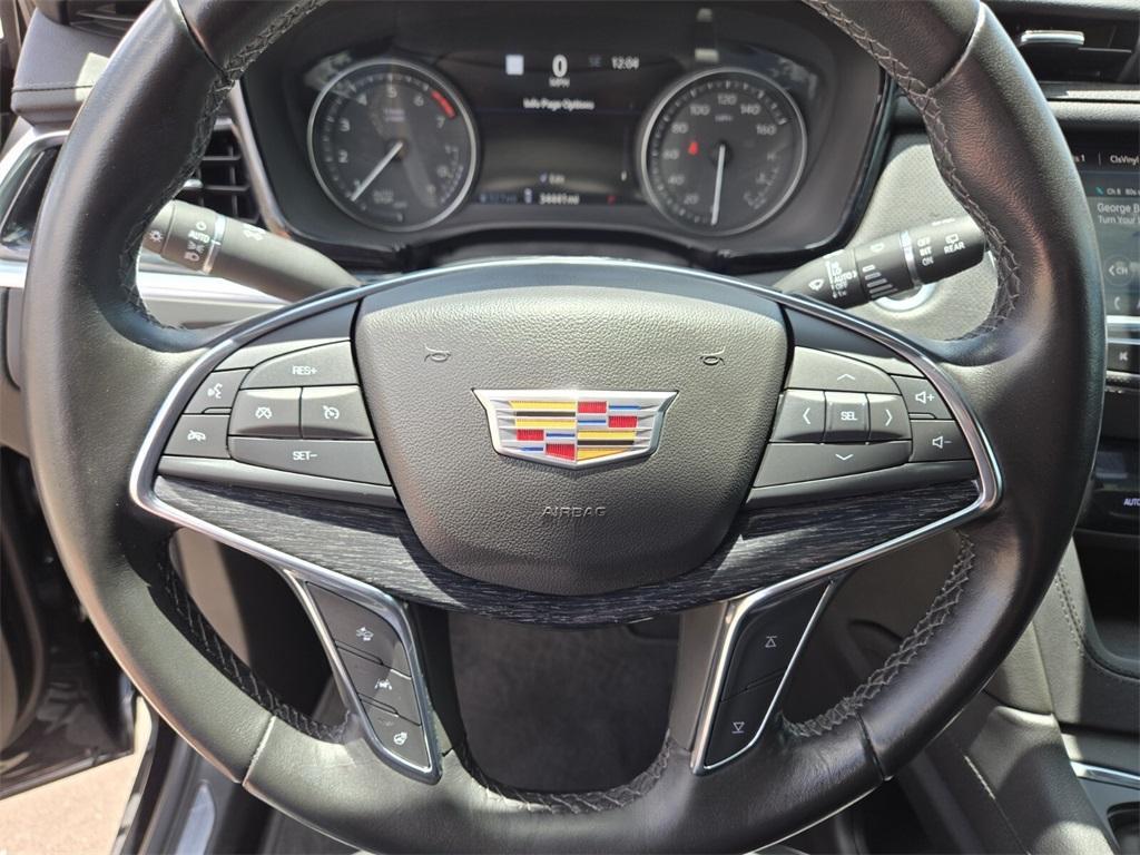 used 2021 Cadillac XT5 car, priced at $27,807