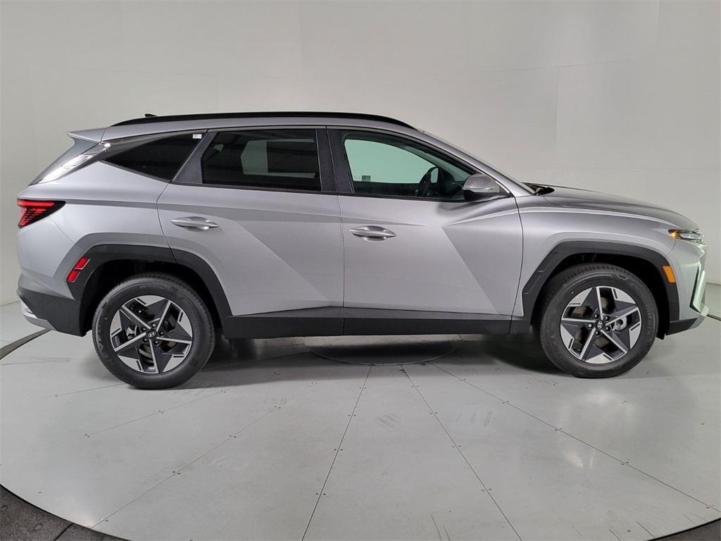 new 2025 Hyundai TUCSON Hybrid car, priced at $36,264