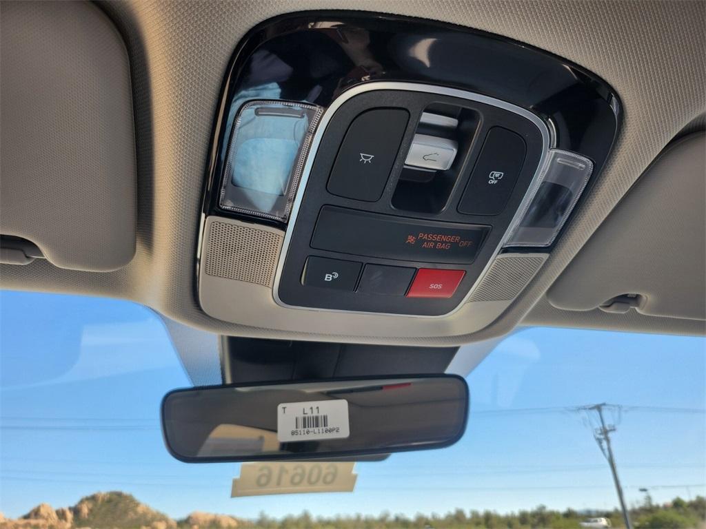 new 2025 Hyundai TUCSON Hybrid car, priced at $35,932