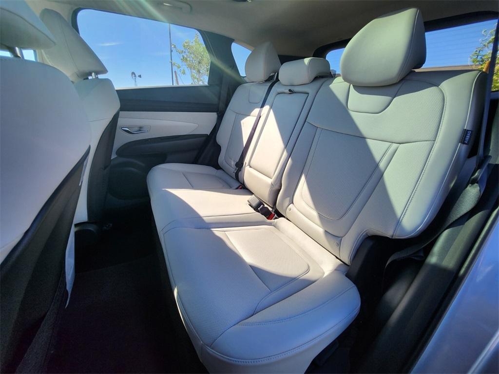 new 2025 Hyundai TUCSON Hybrid car, priced at $35,932