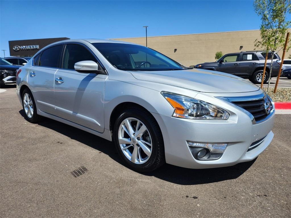 used 2013 Nissan Altima car, priced at $7,704