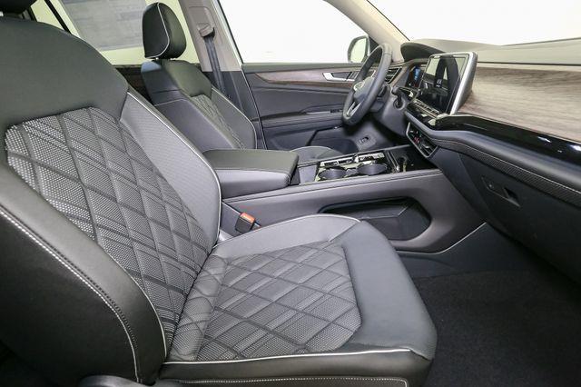 new 2025 Volkswagen Atlas car, priced at $52,184