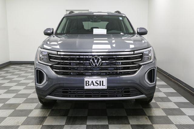 new 2025 Volkswagen Atlas car, priced at $43,816