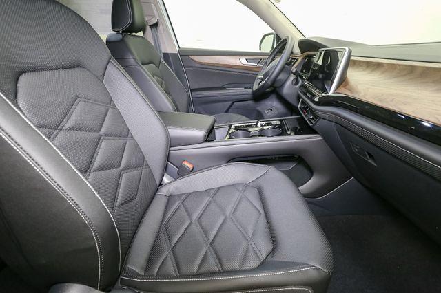 new 2025 Volkswagen Atlas car, priced at $42,315