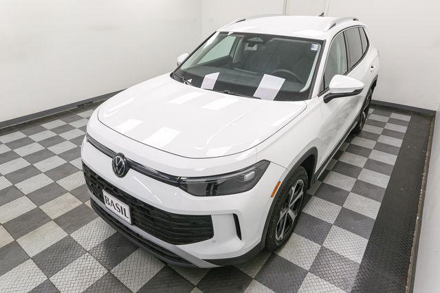 new 2025 Volkswagen Tiguan car, priced at $34,011