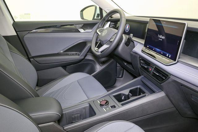 new 2025 Volkswagen Tiguan car, priced at $34,011