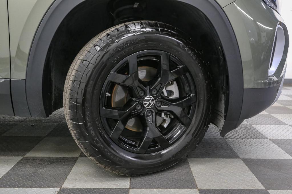 used 2024 Volkswagen Atlas car, priced at $38,497