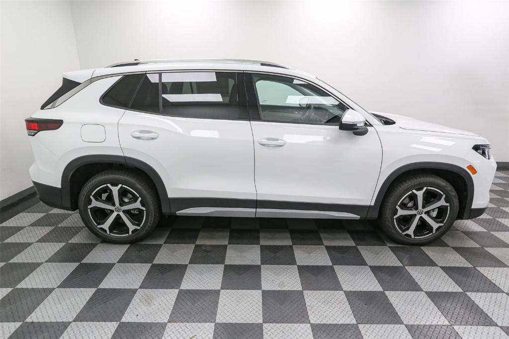 new 2025 Volkswagen Tiguan car, priced at $34,469