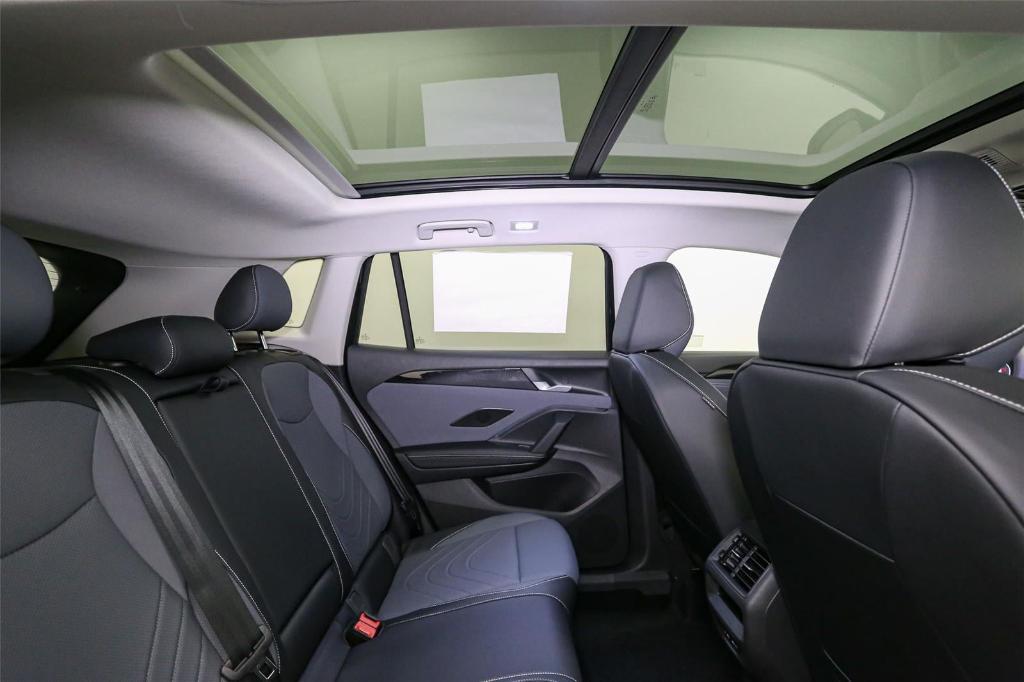 new 2025 Volkswagen Tiguan car, priced at $34,469