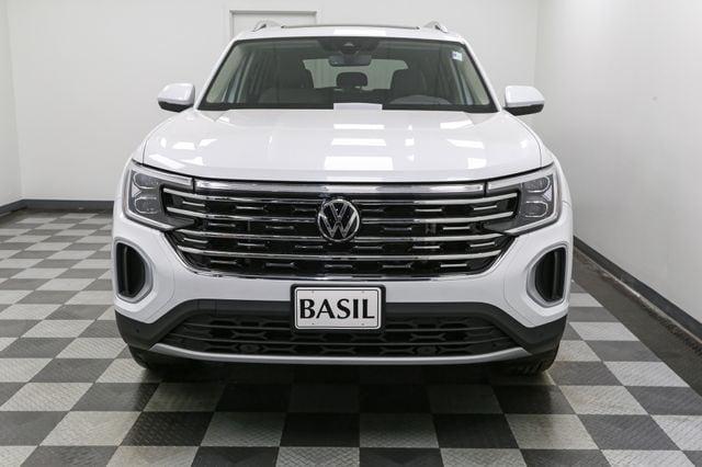 new 2024 Volkswagen Atlas car, priced at $45,700