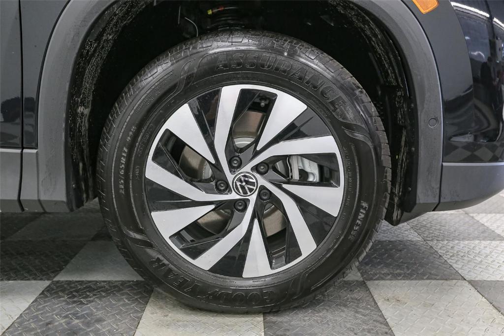 new 2025 Volkswagen Tiguan car, priced at $30,551