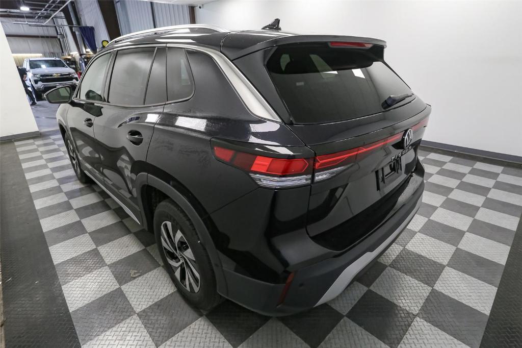 new 2025 Volkswagen Tiguan car, priced at $30,551