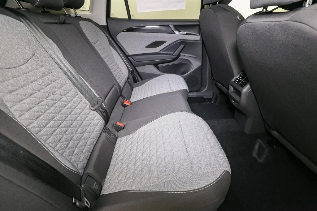 new 2025 Volkswagen Tiguan car, priced at $31,288