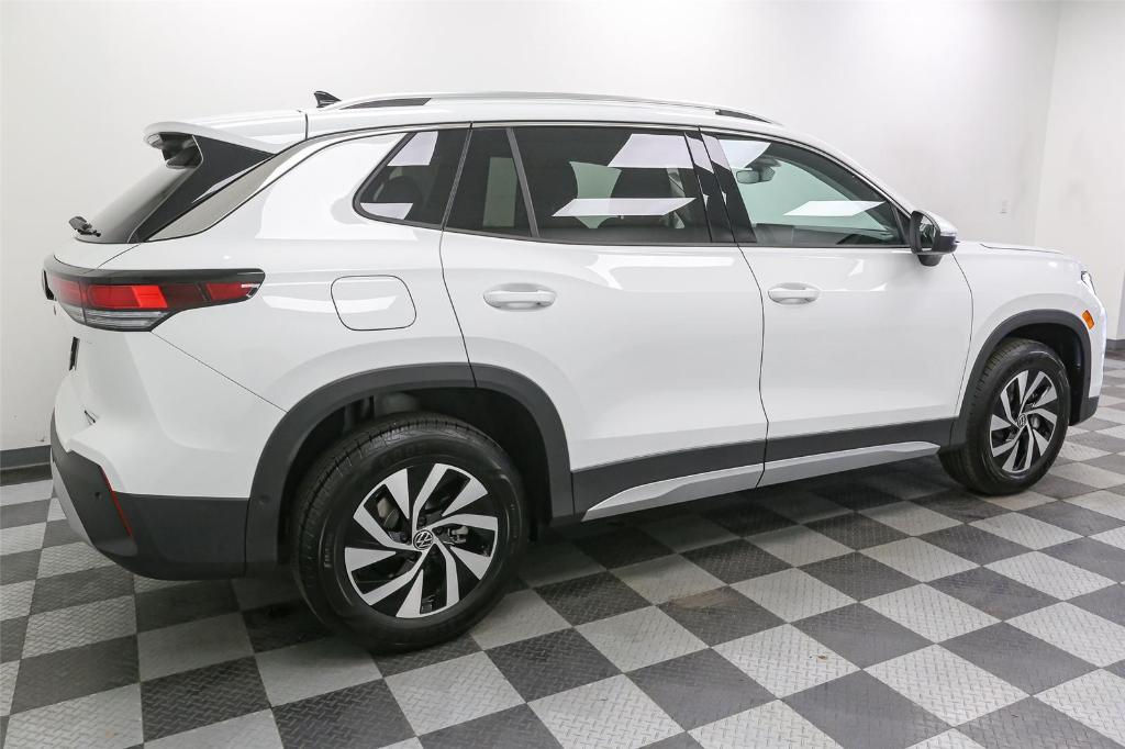 new 2025 Volkswagen Tiguan car, priced at $31,288