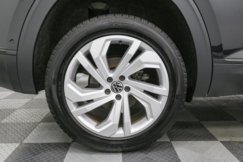 used 2020 Volkswagen Atlas Cross Sport car, priced at $24,125