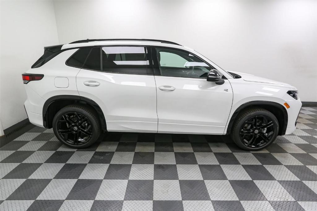 new 2025 Volkswagen Tiguan car, priced at $37,820