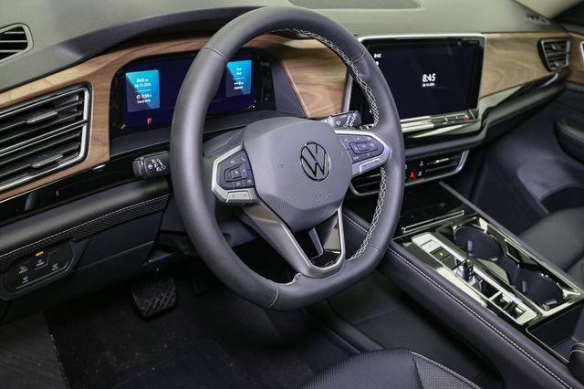 new 2024 Volkswagen Atlas car, priced at $40,799