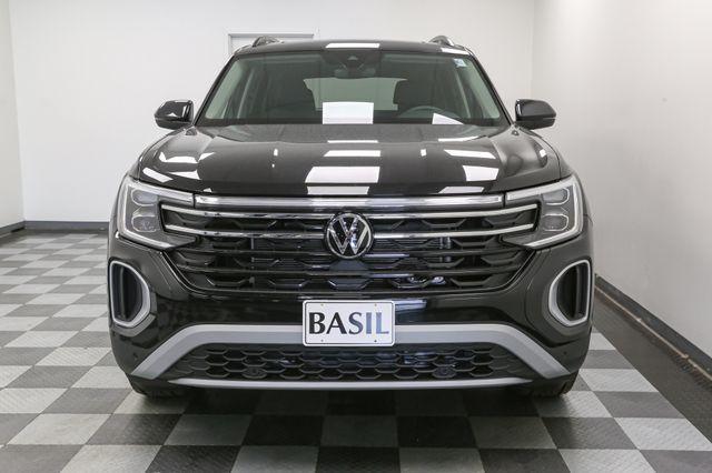 new 2024 Volkswagen Atlas car, priced at $43,740