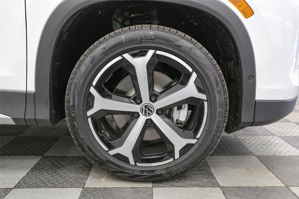 new 2025 Volkswagen Tiguan car, priced at $34,293