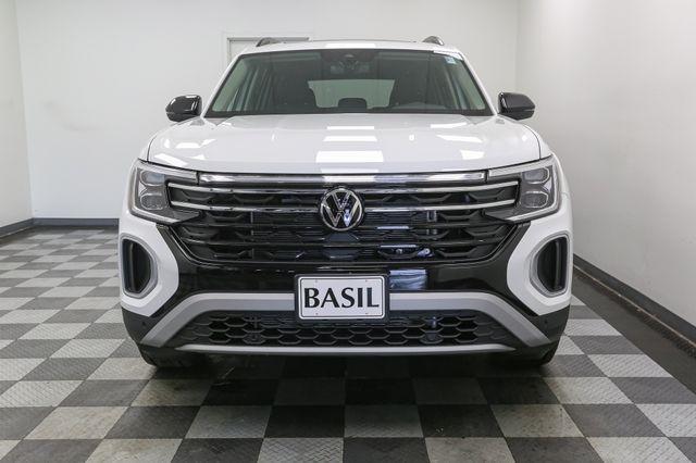new 2025 Volkswagen Atlas car, priced at $44,427