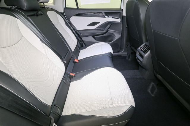 new 2025 Volkswagen Tiguan car, priced at $35,043
