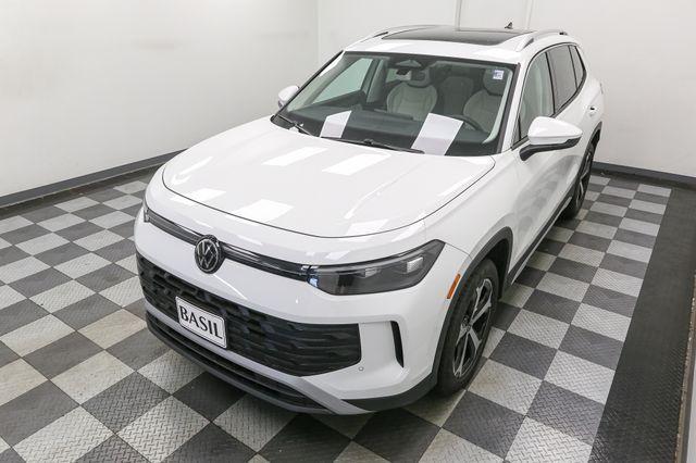 new 2025 Volkswagen Tiguan car, priced at $35,043