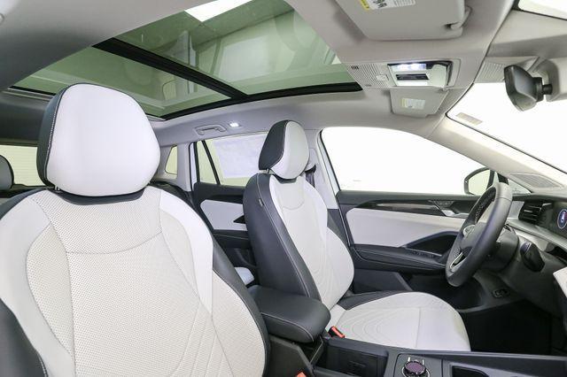 new 2025 Volkswagen Tiguan car, priced at $35,043