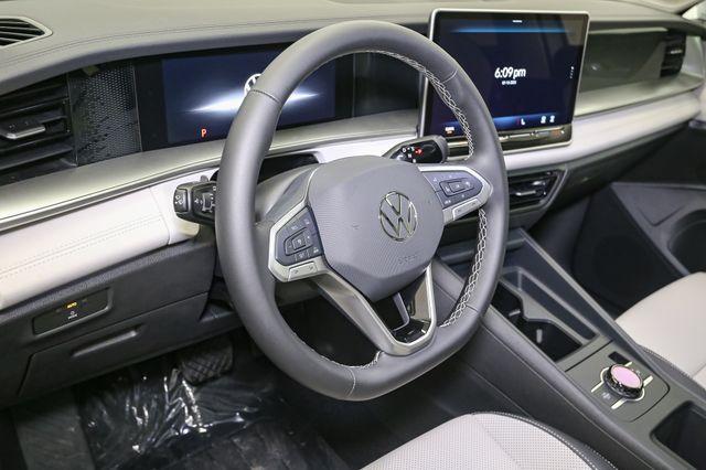 new 2025 Volkswagen Tiguan car, priced at $35,043