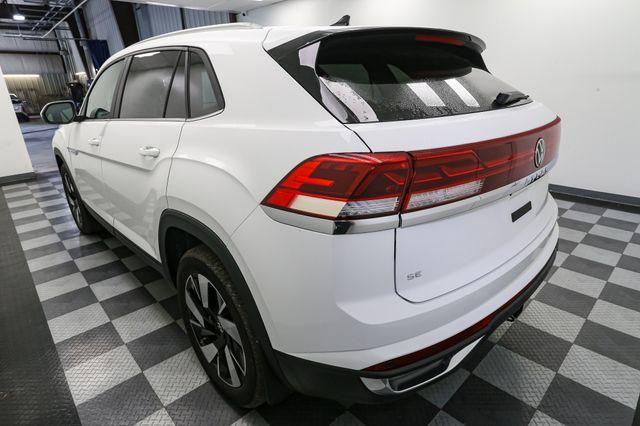 new 2024 Volkswagen Atlas Cross Sport car, priced at $40,153