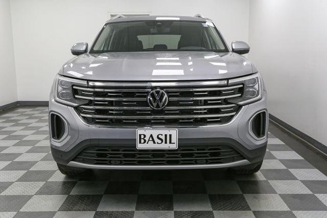 new 2024 Volkswagen Atlas car, priced at $45,450