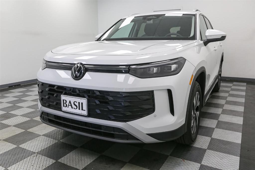 new 2025 Volkswagen Tiguan car, priced at $30,551