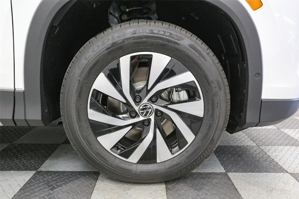 new 2025 Volkswagen Tiguan car, priced at $30,551
