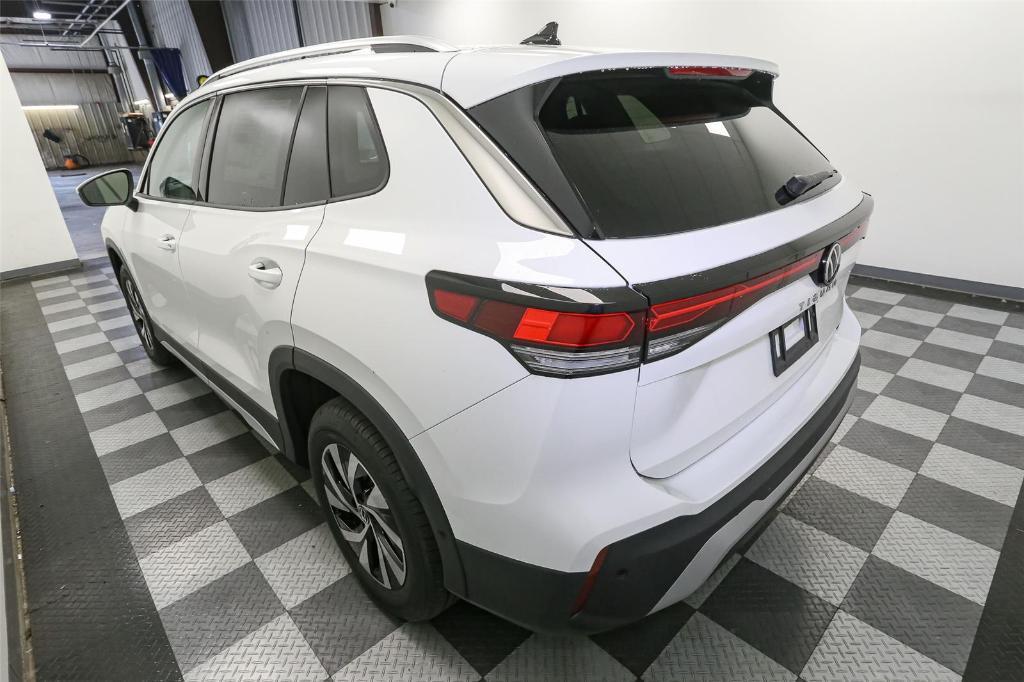 new 2025 Volkswagen Tiguan car, priced at $30,551