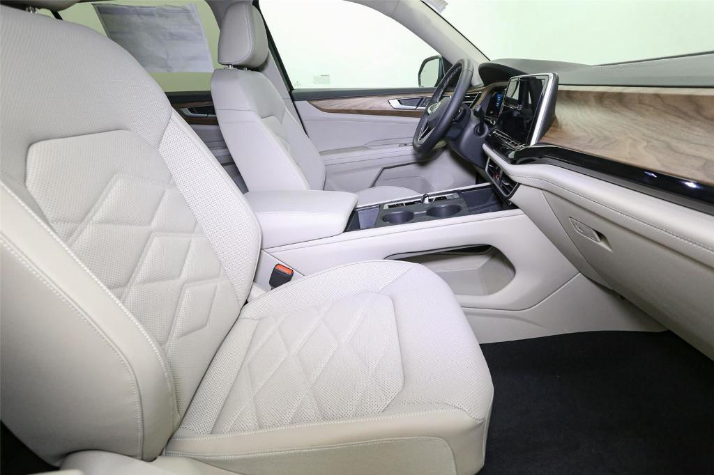 new 2026 Volkswagen Atlas car, priced at $40,845