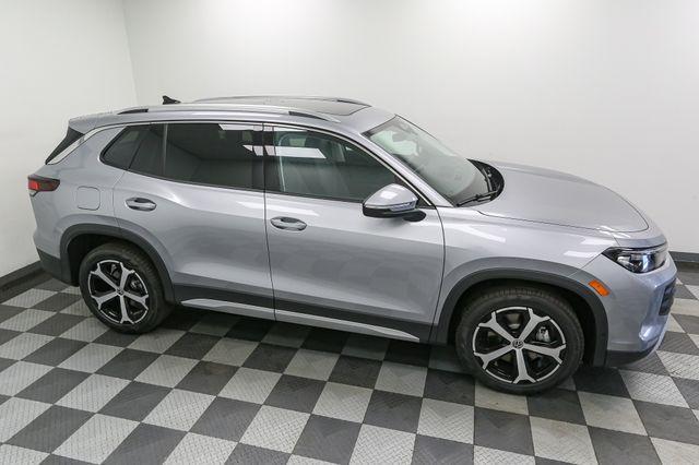 new 2025 Volkswagen Tiguan car, priced at $35,065