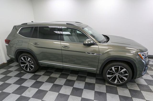 new 2025 Volkswagen Atlas car, priced at $50,661