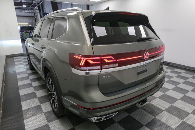 new 2025 Volkswagen Atlas car, priced at $50,661