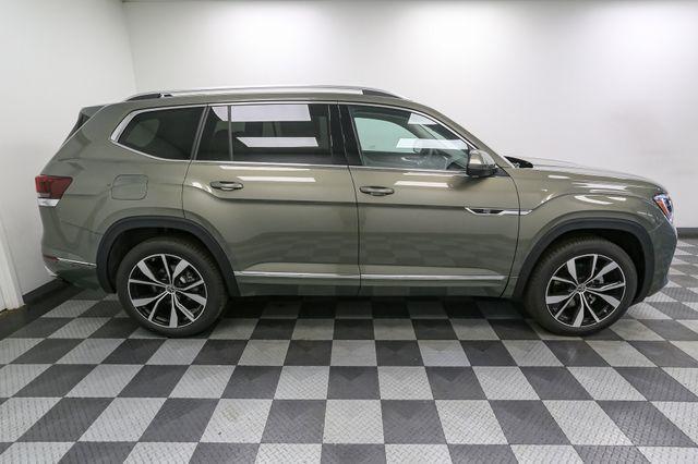 new 2025 Volkswagen Atlas car, priced at $50,661