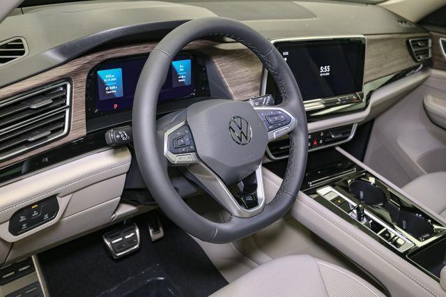 new 2025 Volkswagen Atlas car, priced at $50,661